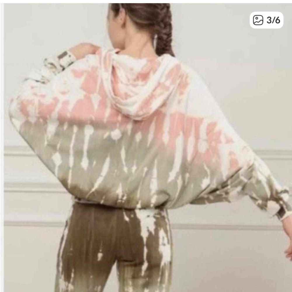 Young Fabulous & Broke Raissa Peach and Cream Tie-Dye Hoodie Size M L - Picture 9 of 9